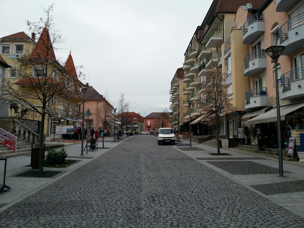 Pedestrian Street Apartment Hévíz Exterior foto